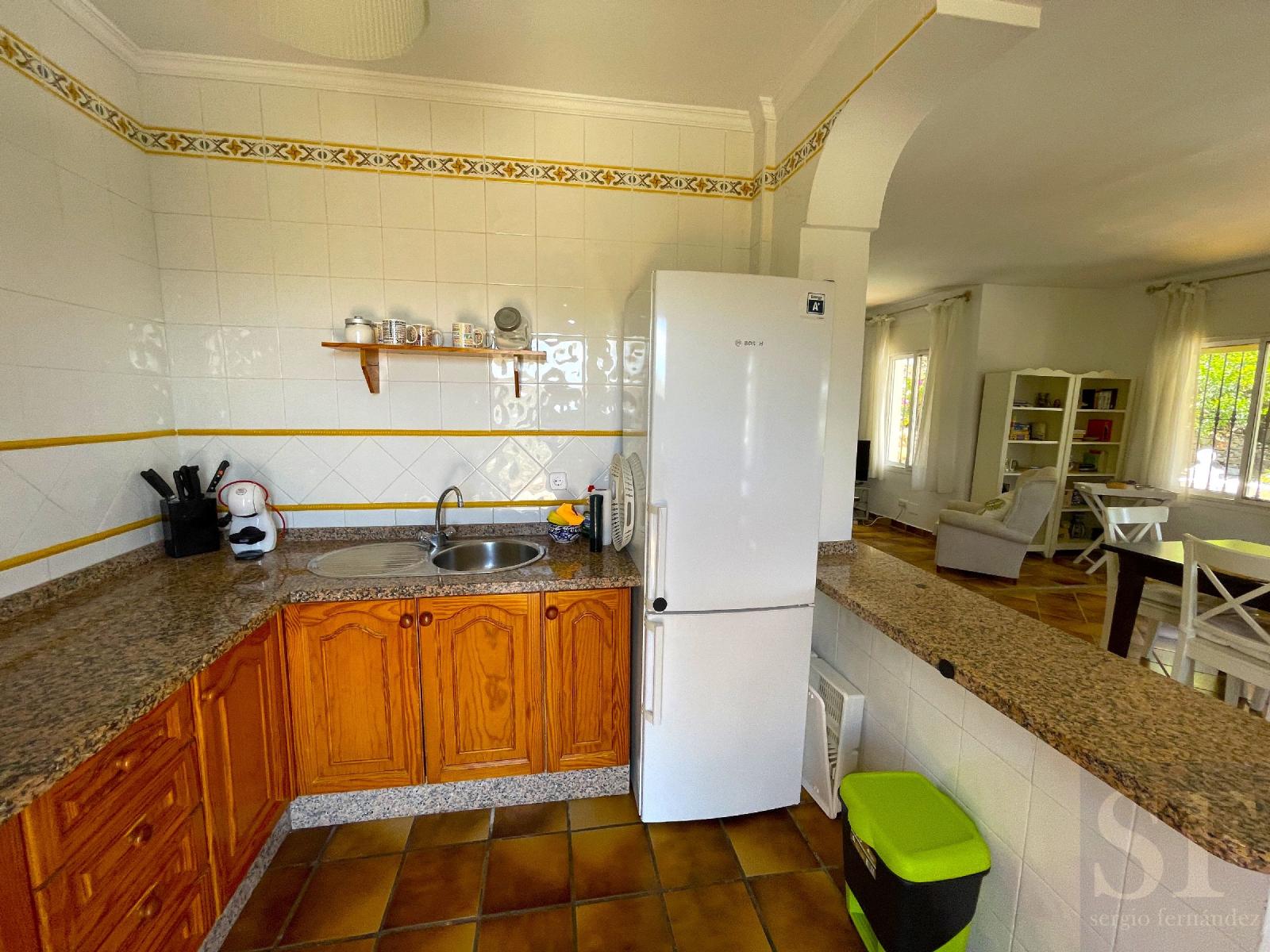 Villa for Sale in Sayalonga