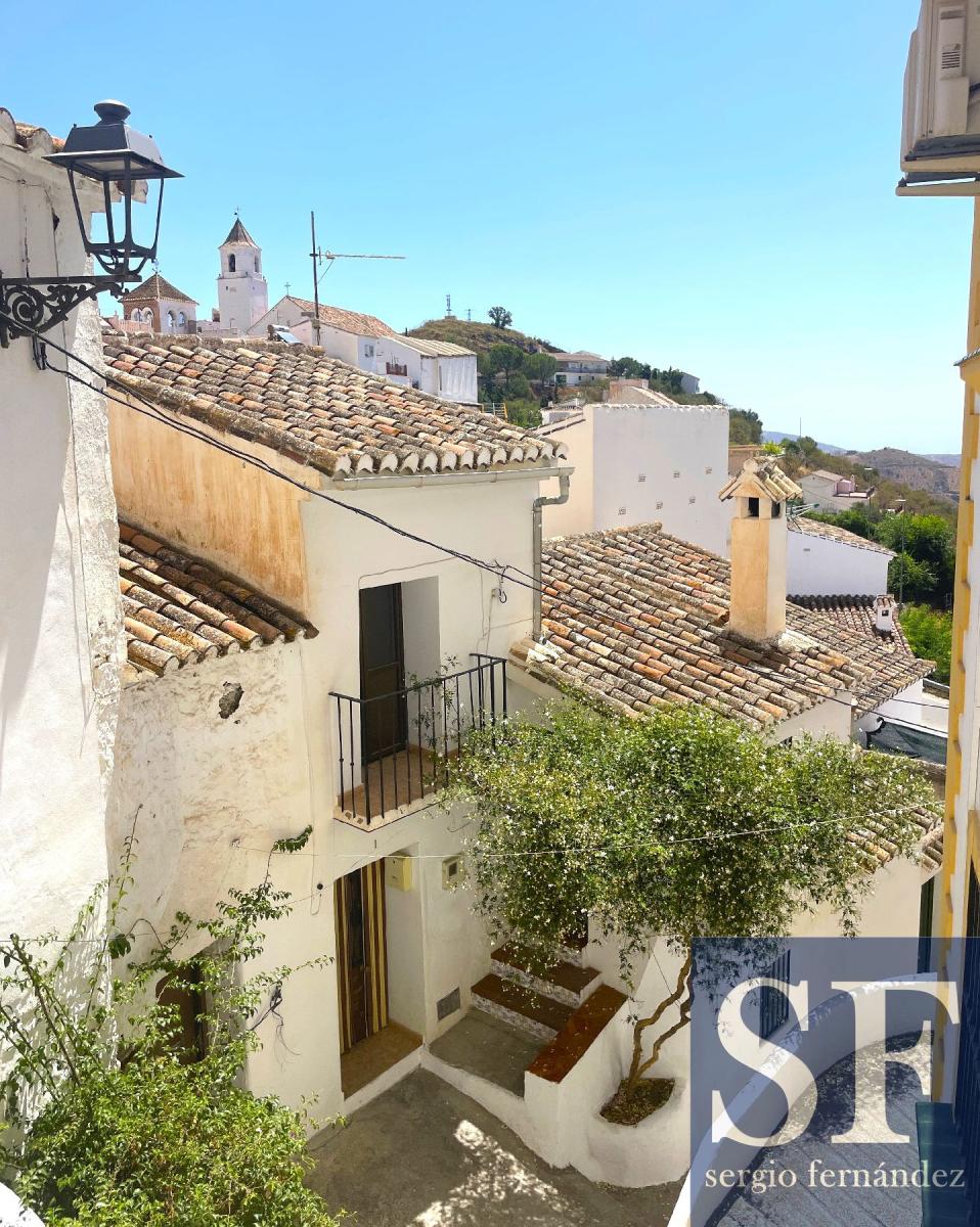House for Sale in Sedella