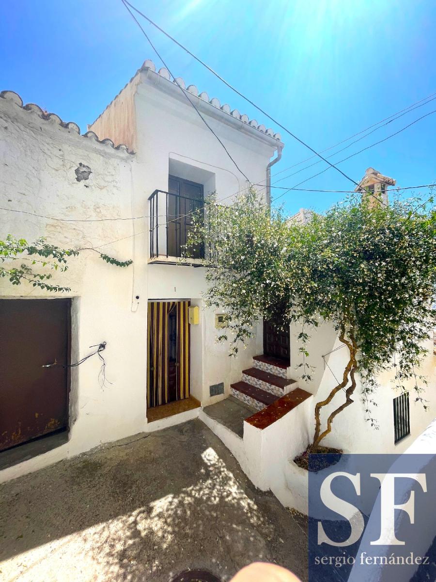 House for Sale in Sedella