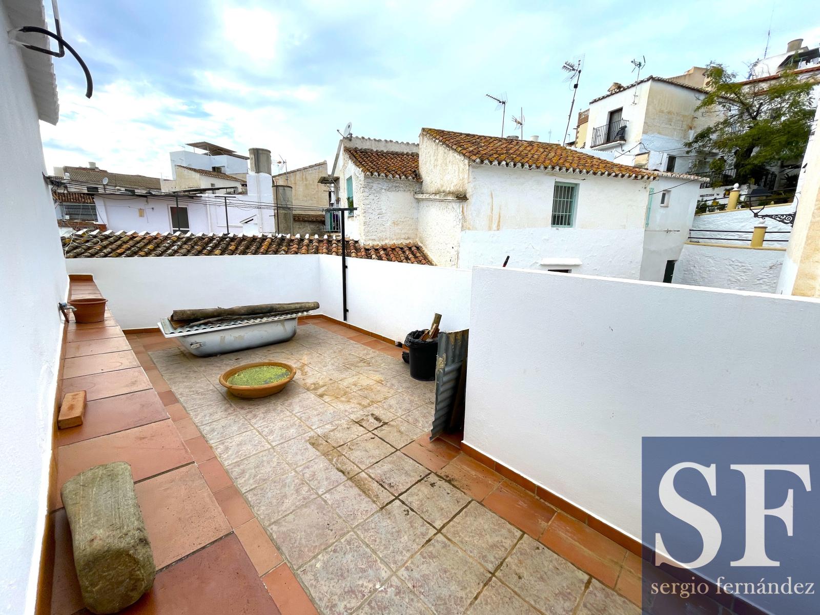House for Sale in Arenas