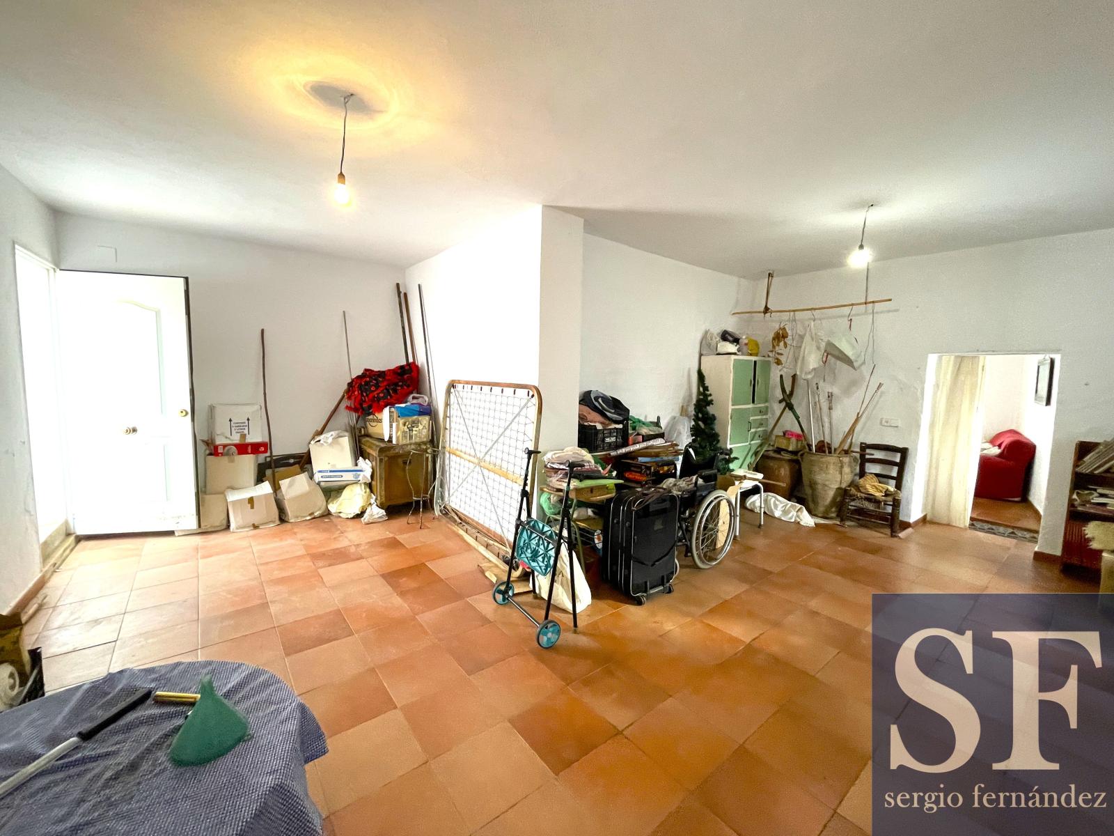 House for Sale in Arenas
