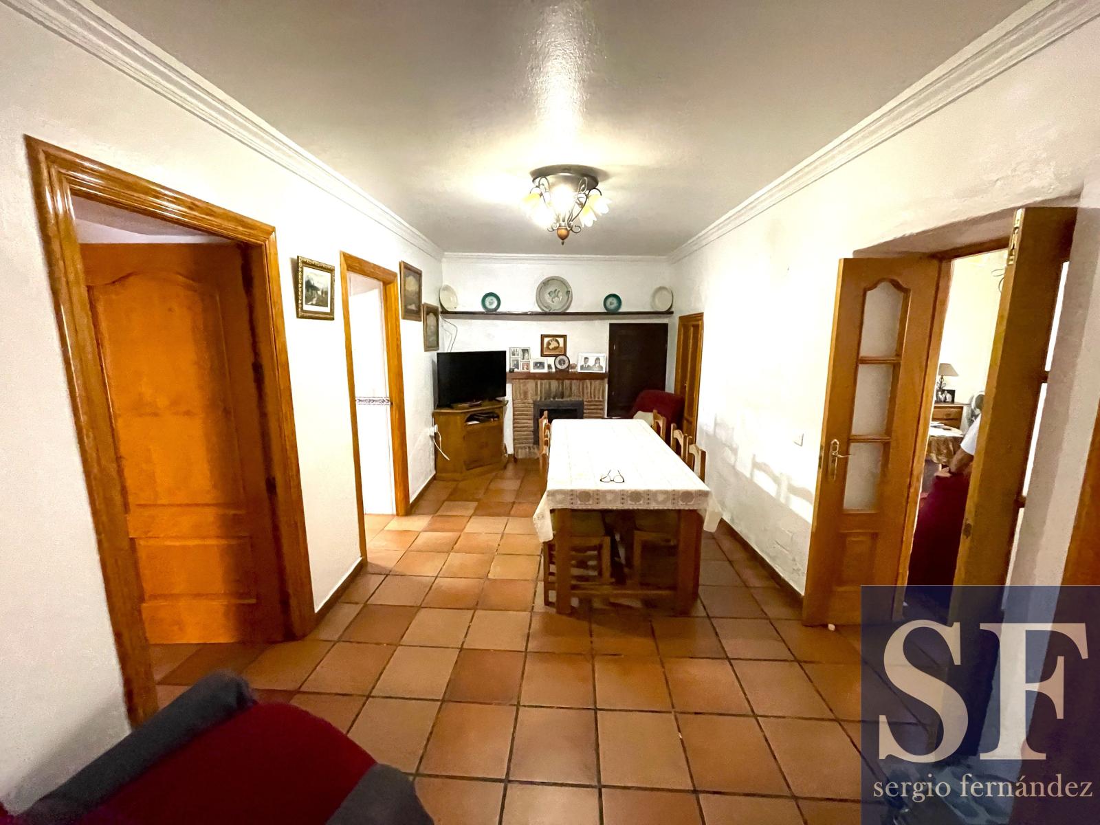 House for Sale in Arenas