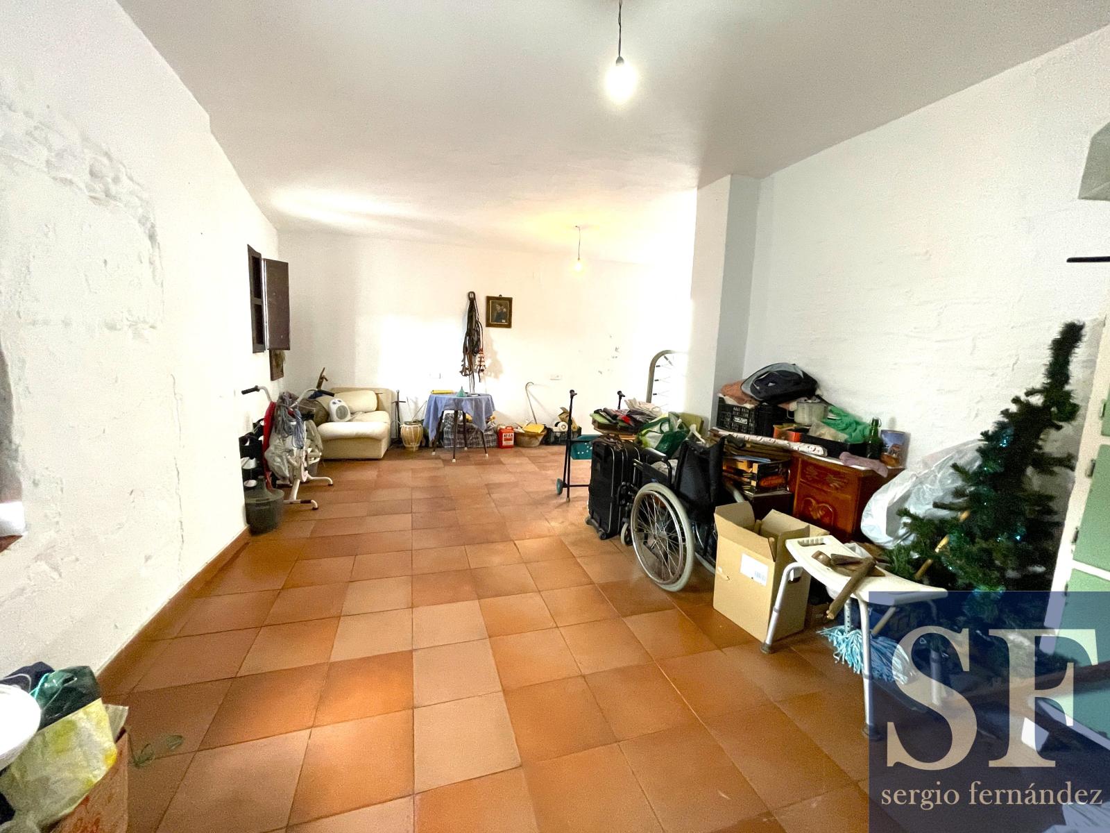 House for Sale in Arenas