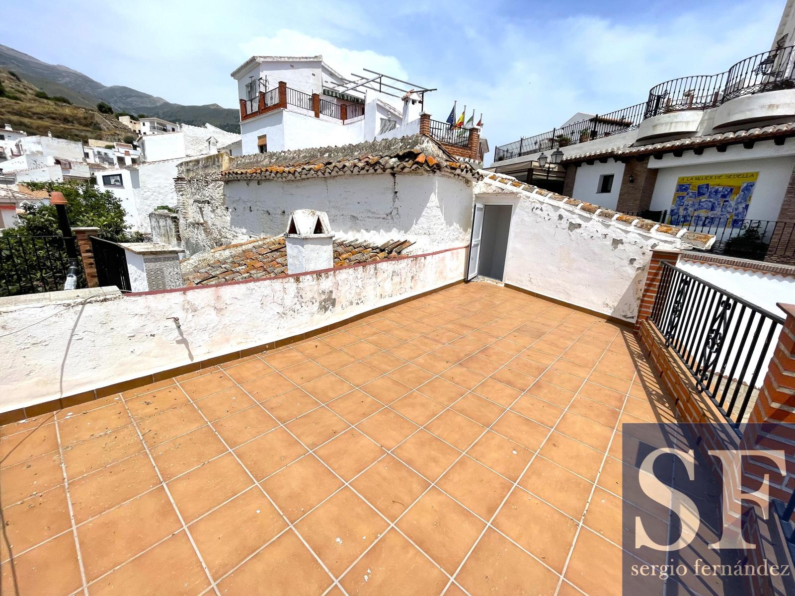 House for Sale in Sedella