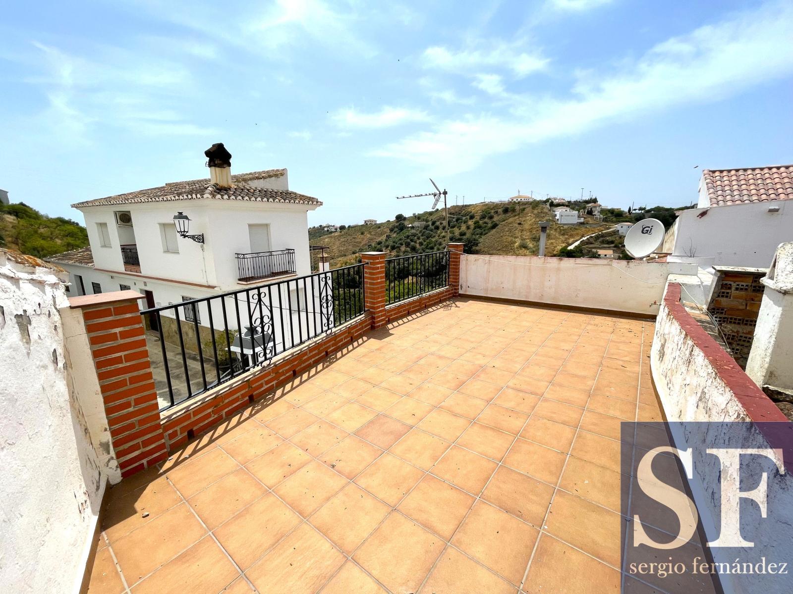 House for Sale in Sedella