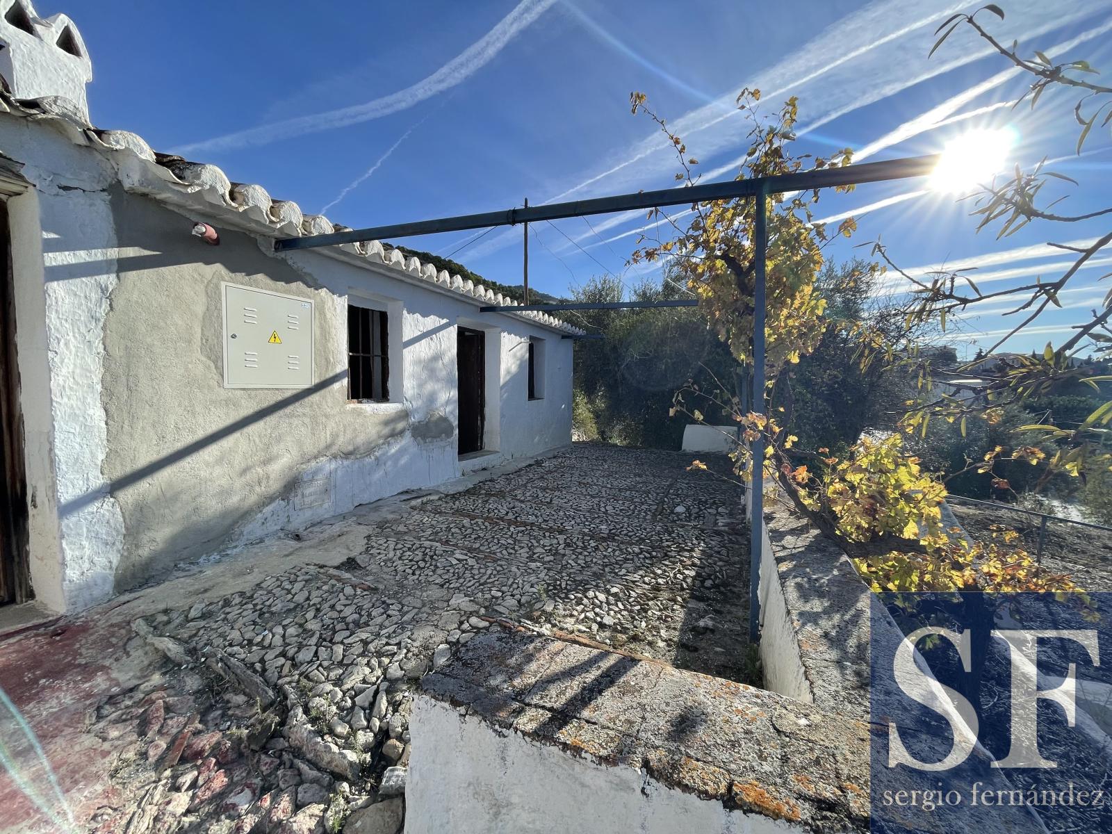 Villa for Sale in Canillas de Aceituno