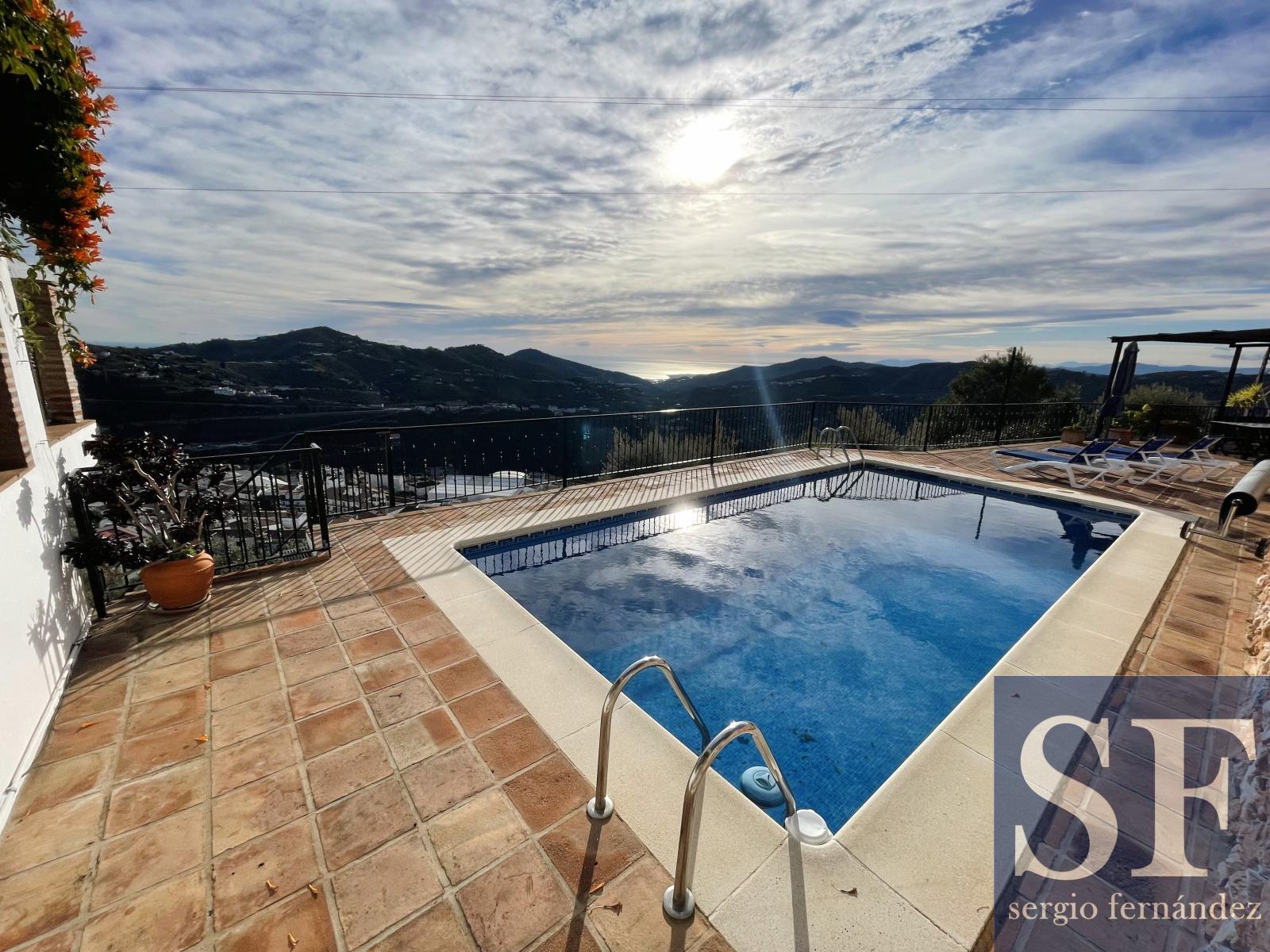 Villa for Sale in Cómpeta