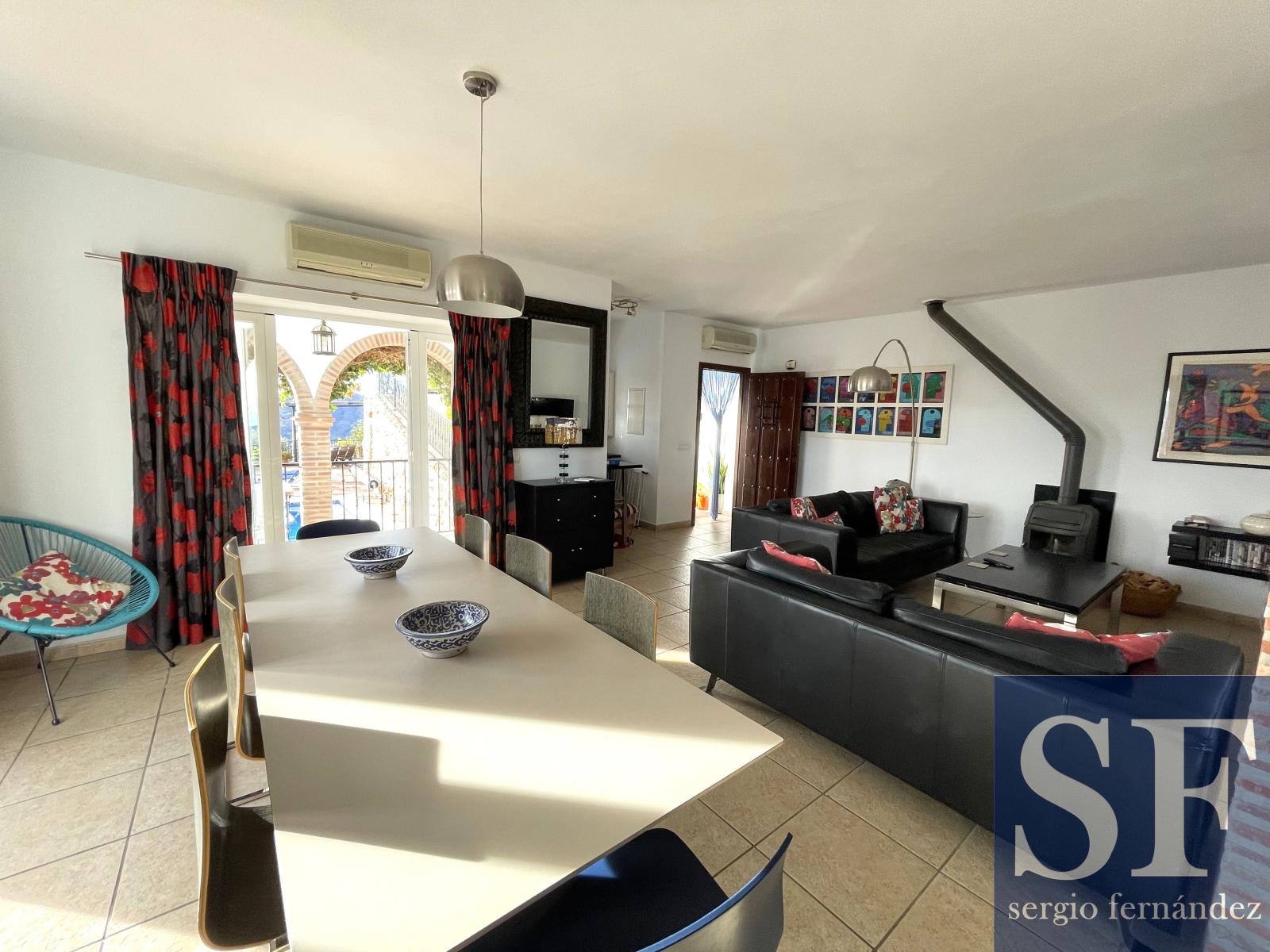Villa en Venta en Cómpeta
