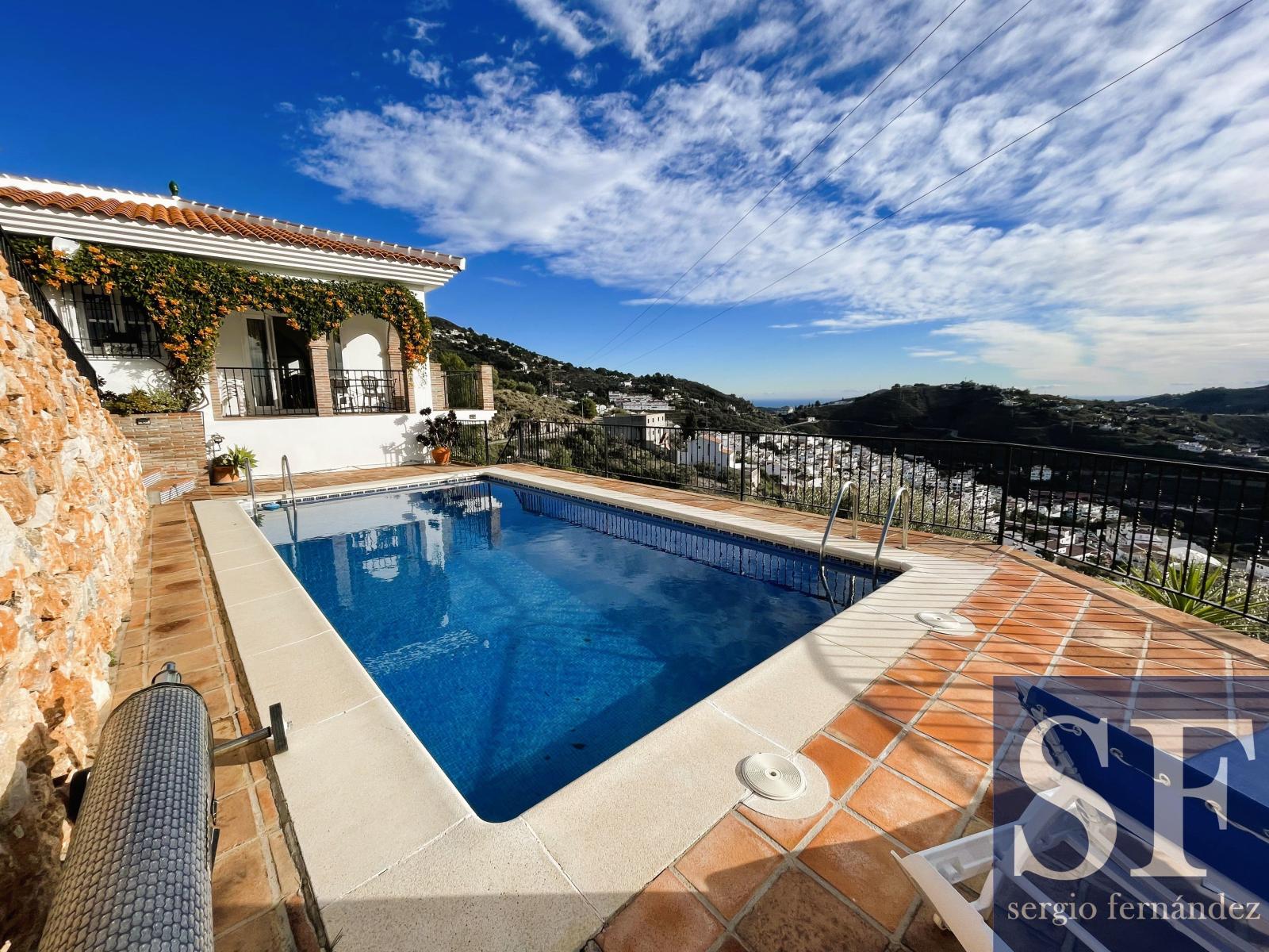 Villa en Venta en Cómpeta