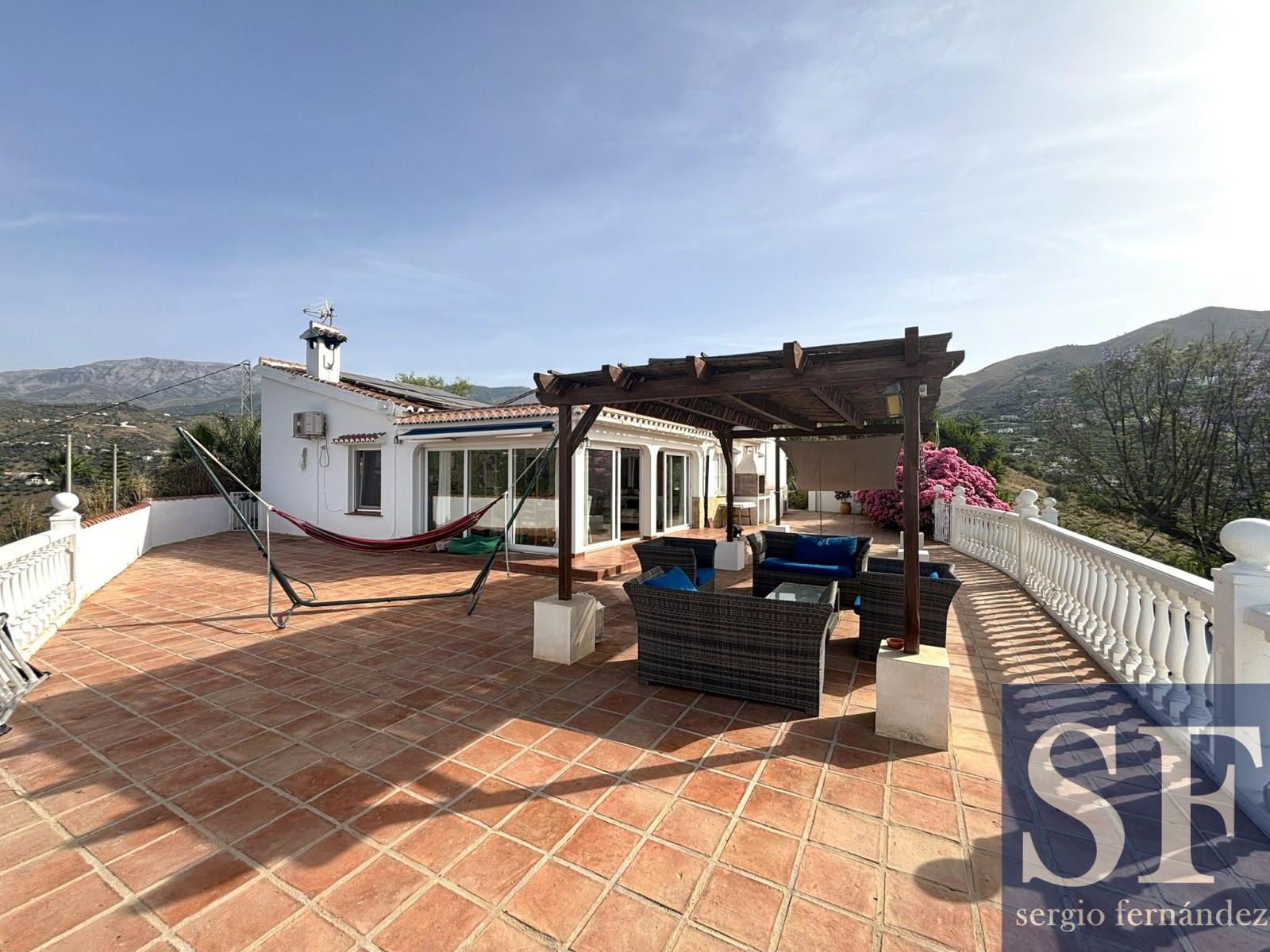 Villa for Sale in Árchez