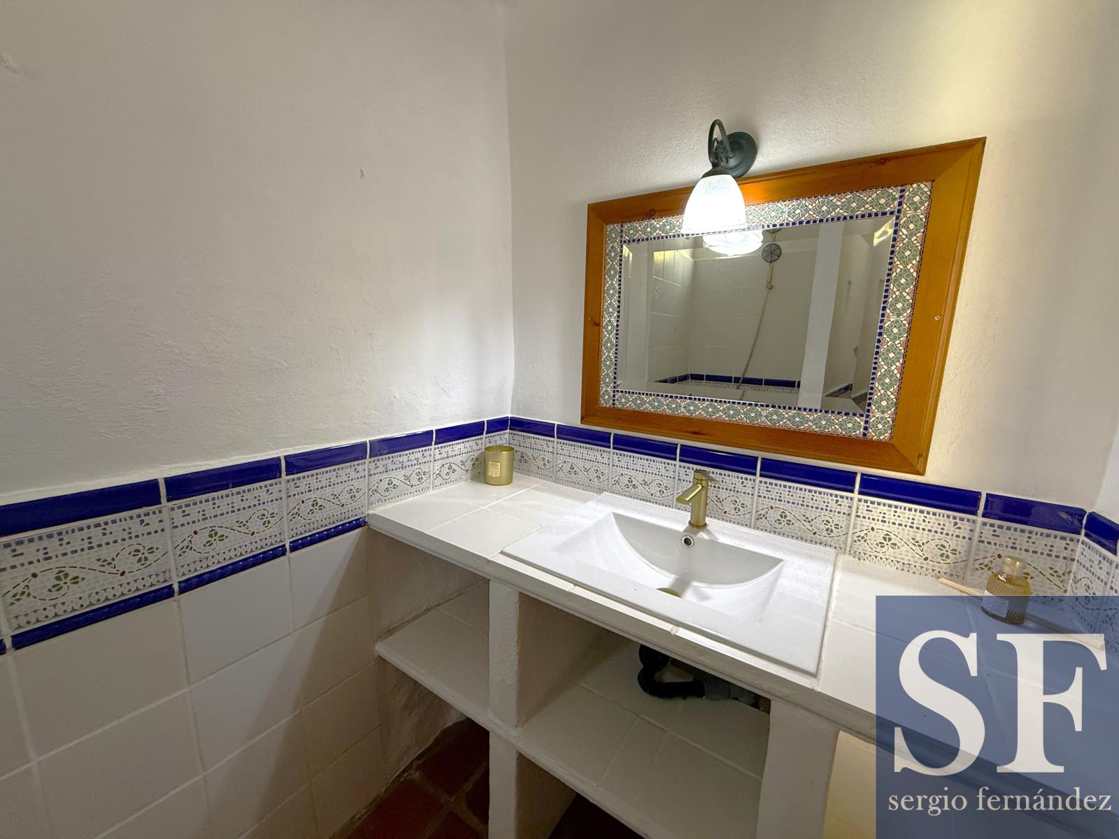 Villa for Sale in Canillas de Albaida