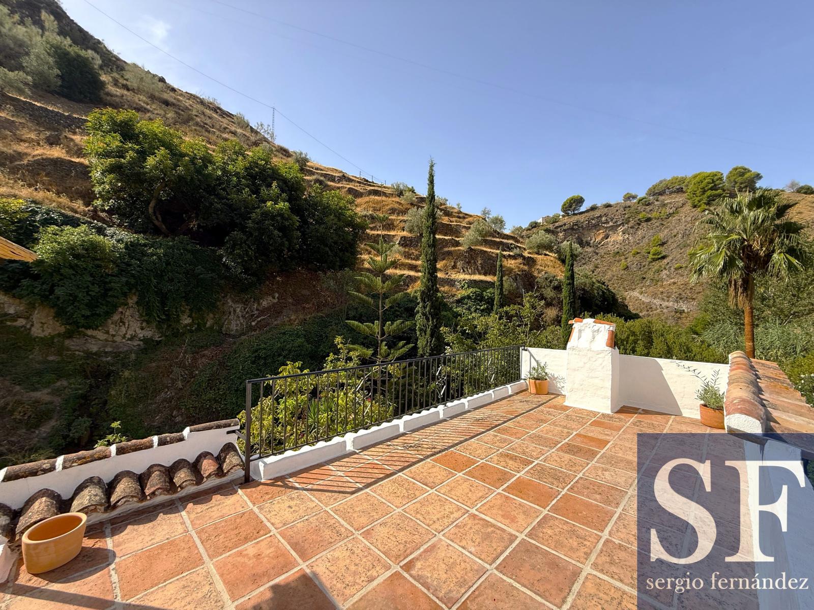 Villa for Sale in Canillas de Albaida