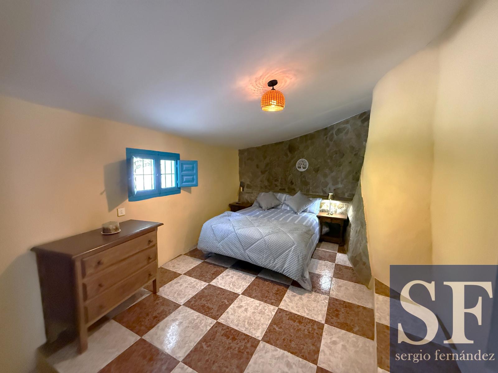 Villa for Sale in Canillas de Albaida