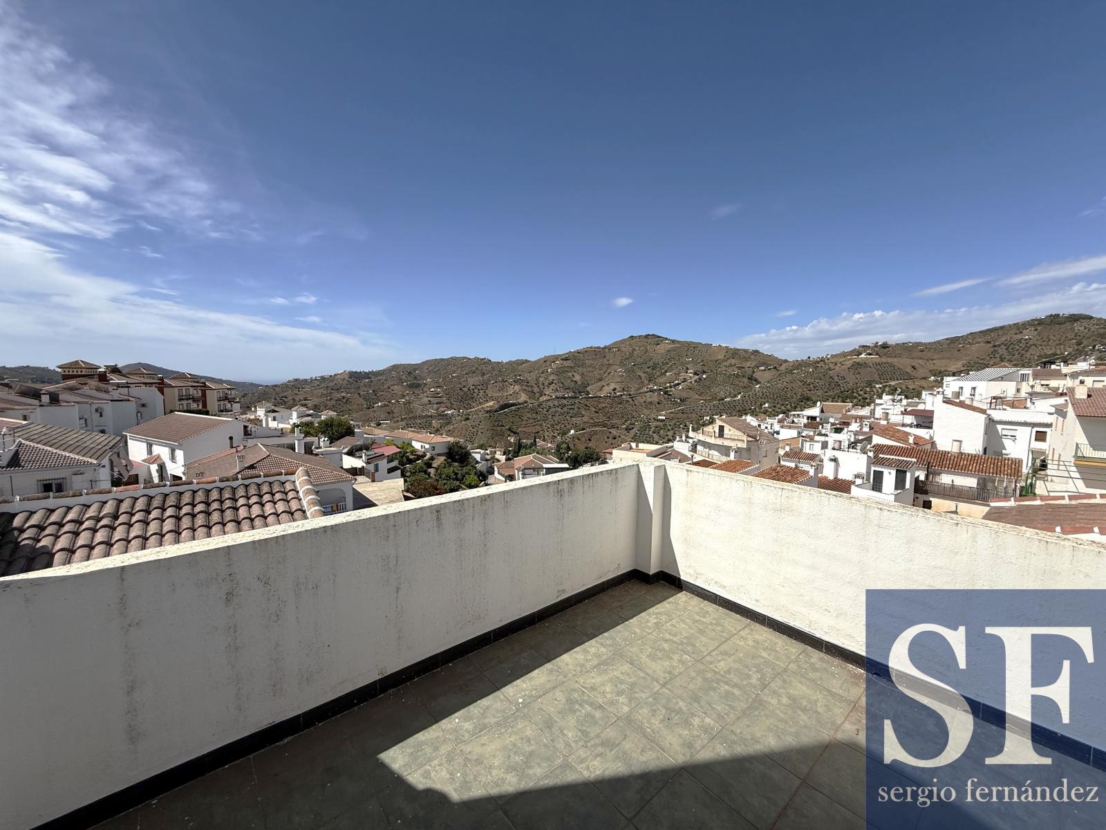 House for Sale in Canillas de Albaida