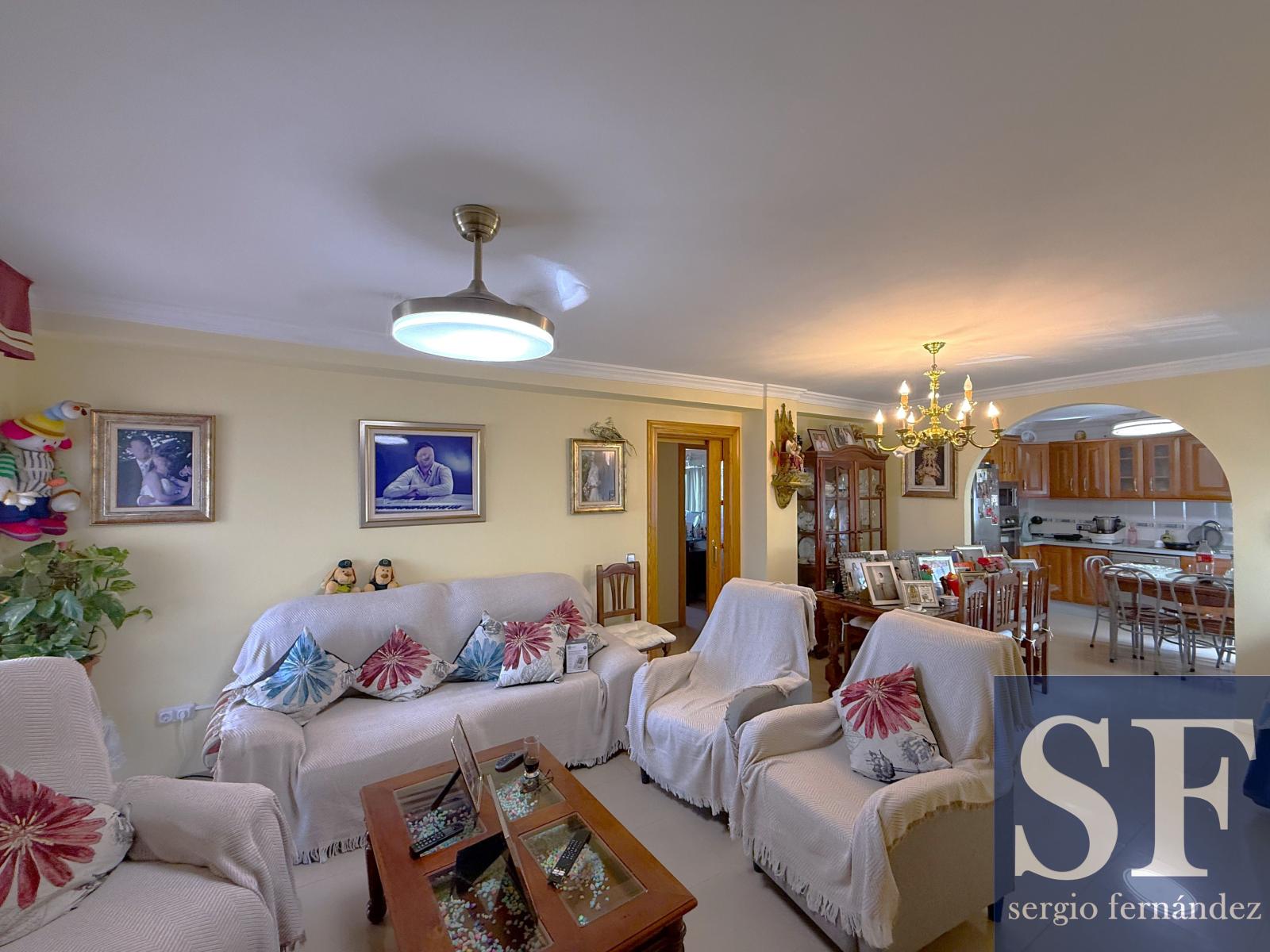 House for Sale in Canillas de Albaida