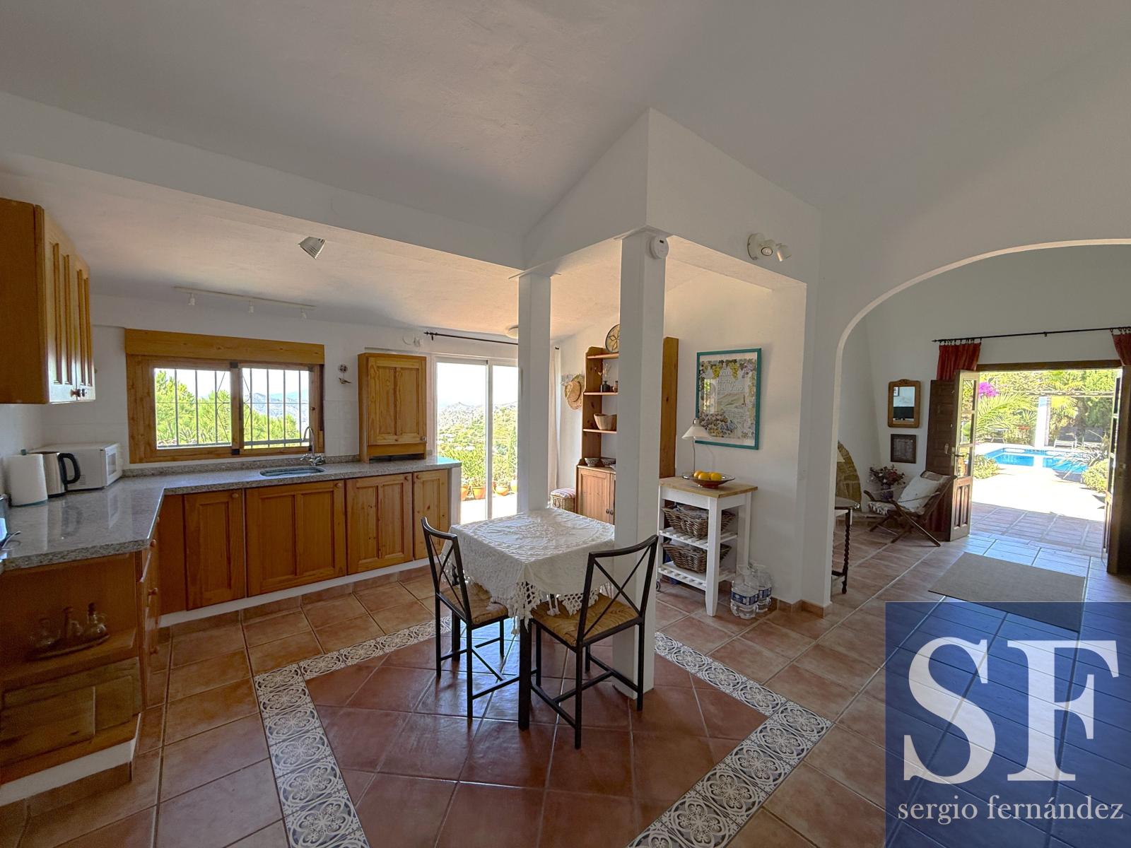 Villa en Venta en Cómpeta