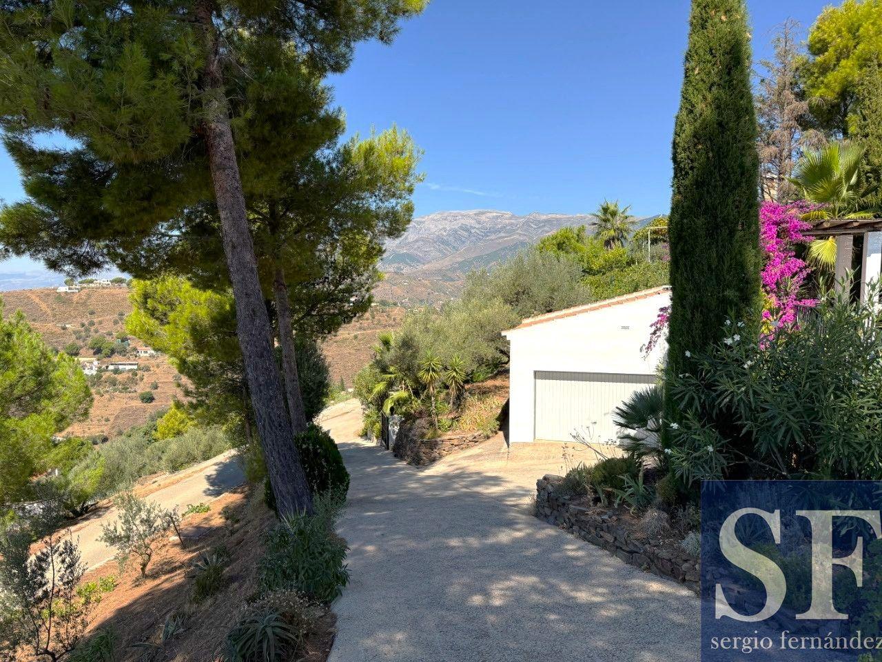Villa en Venta en Cómpeta