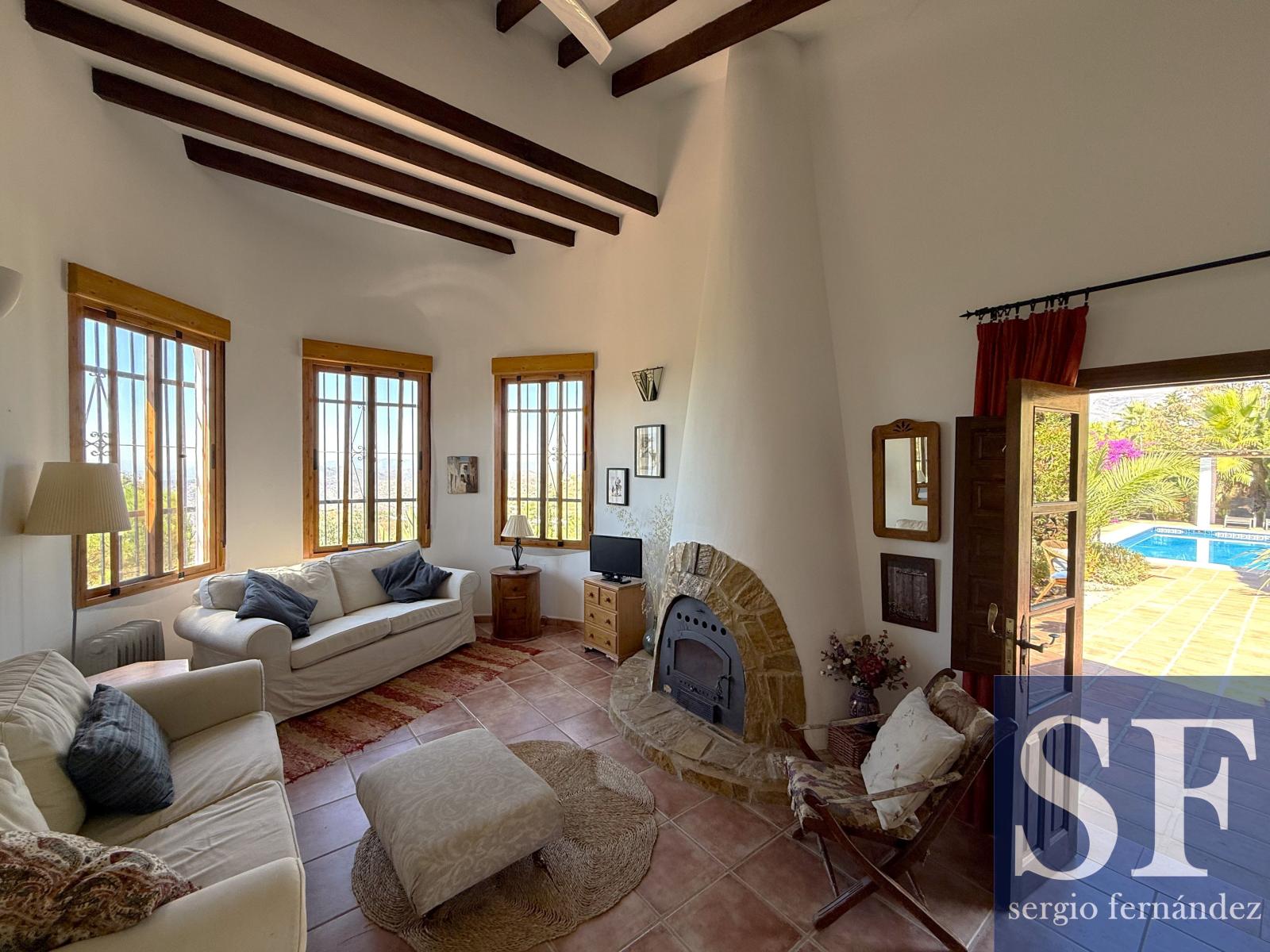 Villa en Venta en Cómpeta