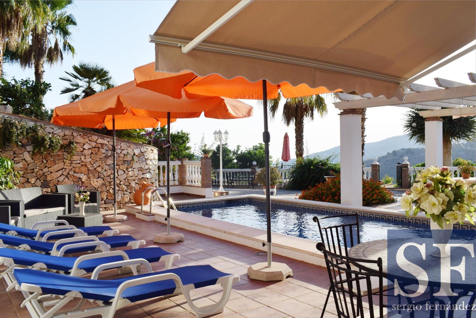 Villa for Sale in Cómpeta