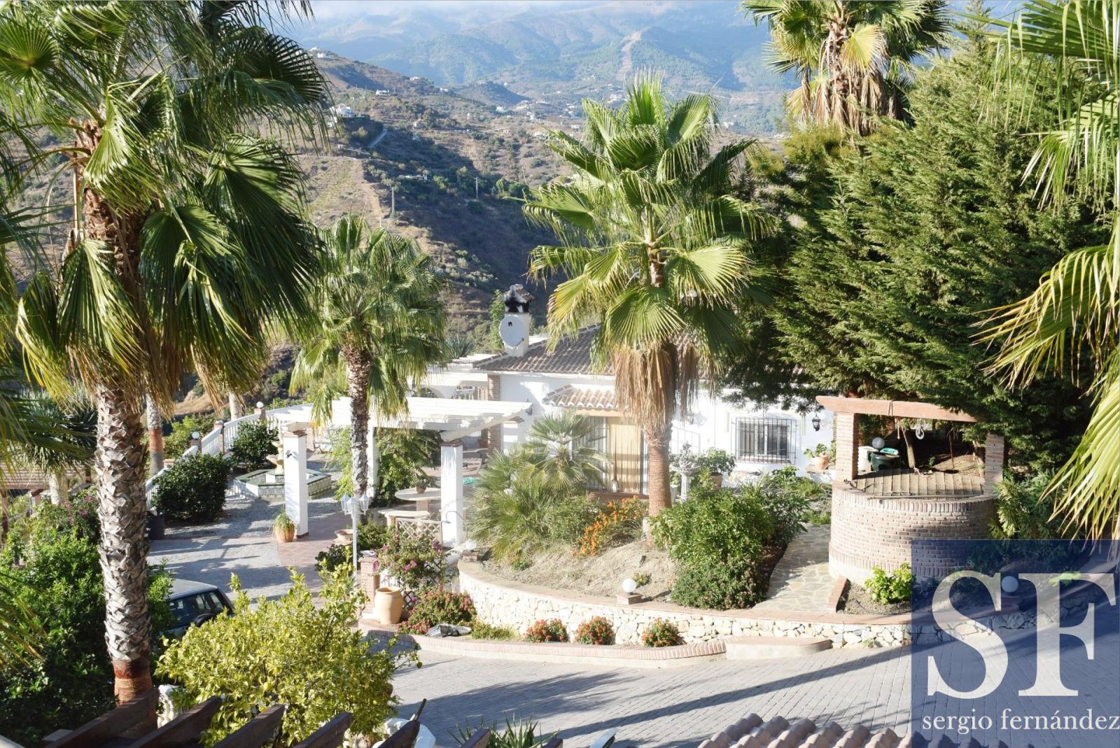 Villa en Venta en Cómpeta