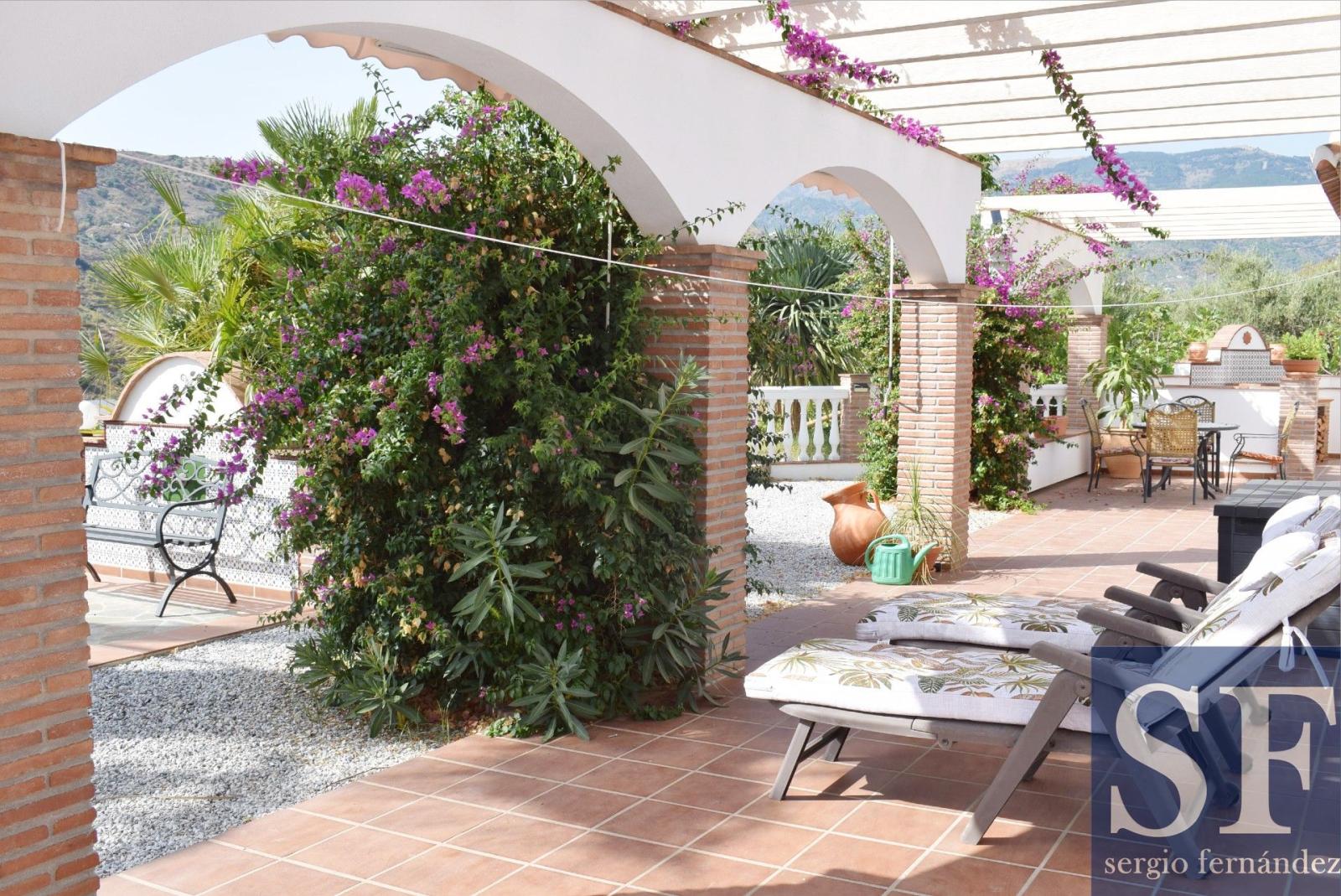 Villa en Venta en Cómpeta