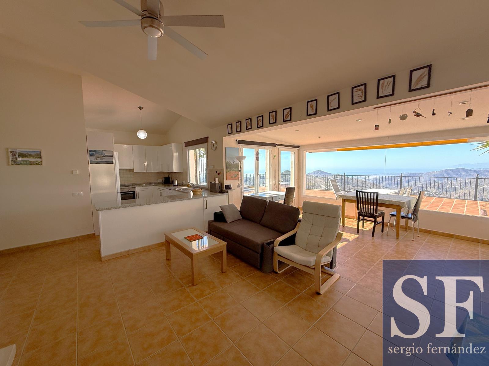 Villa en Venta en Cómpeta