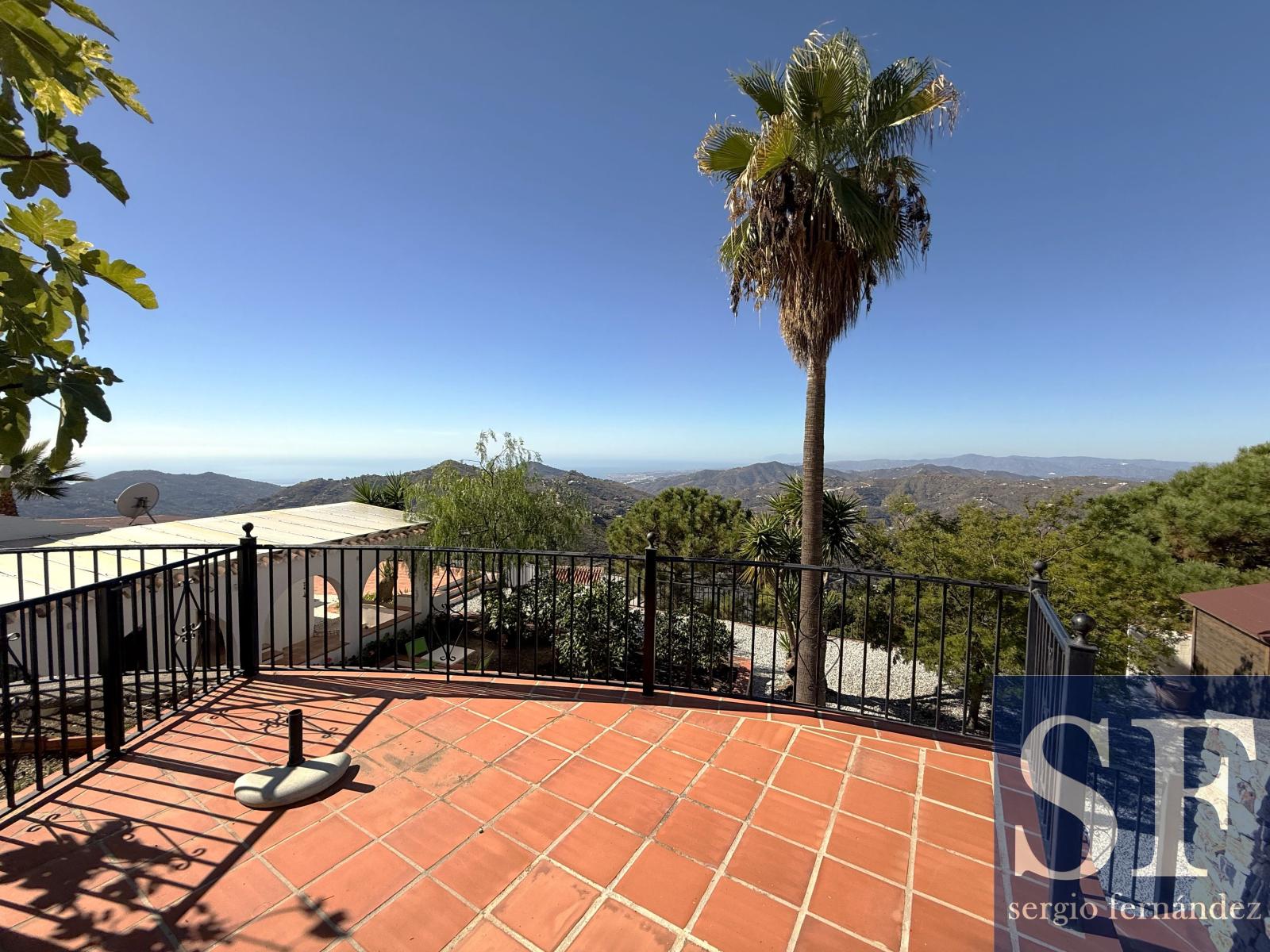 Villa en Venta en Cómpeta