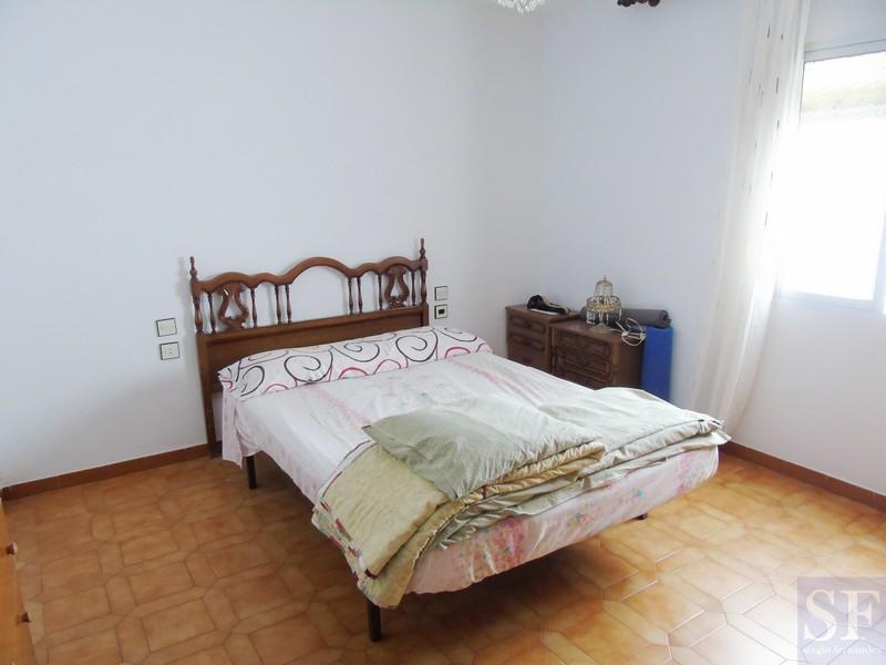 House for Sale in Canillas de Albaida