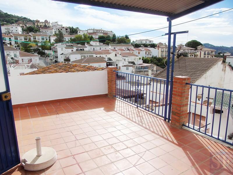House for Sale in Canillas de Albaida