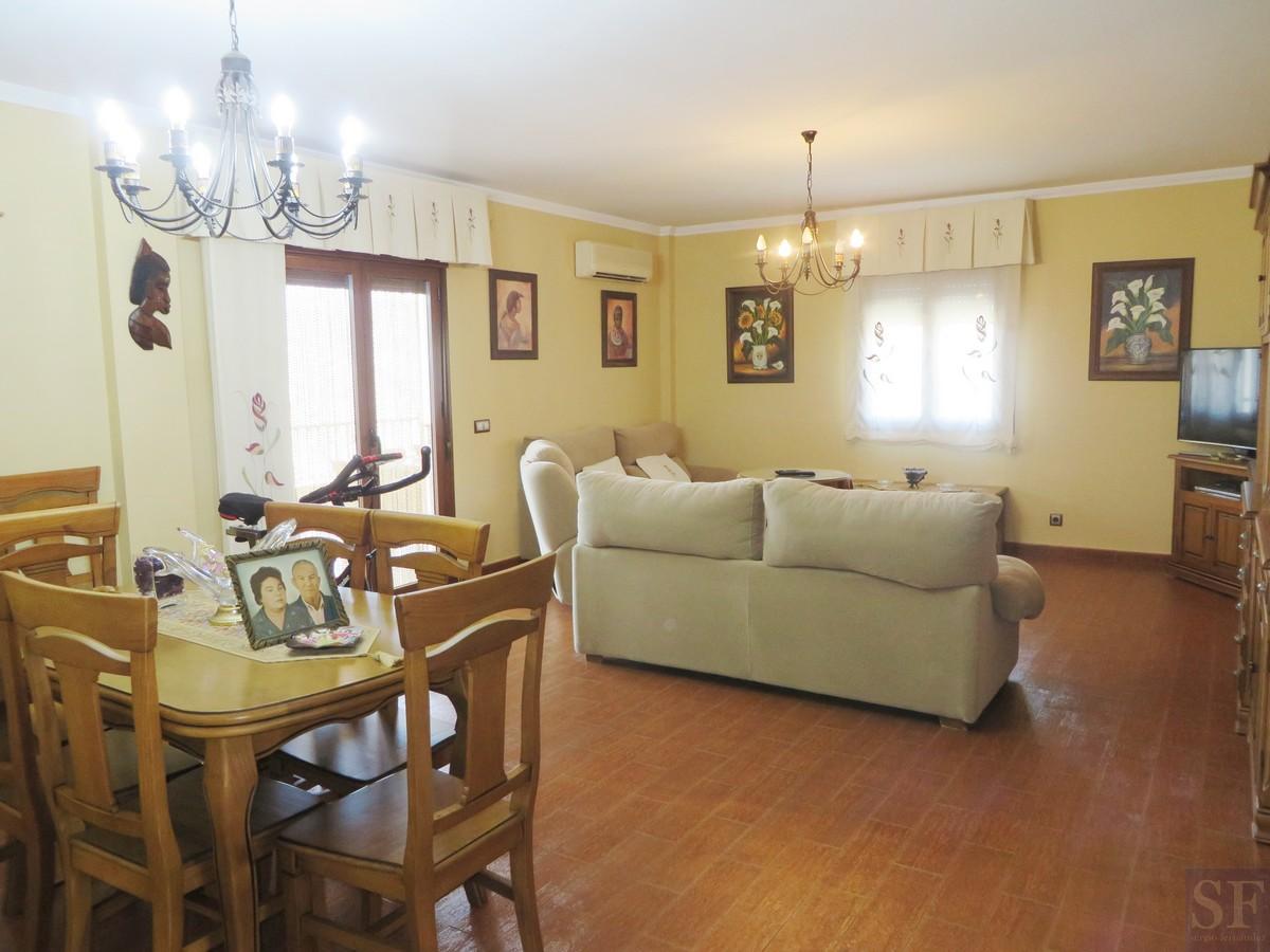 Villa en Venta en Sayalonga