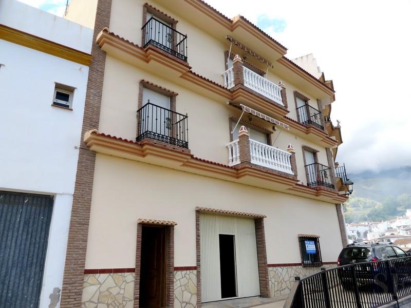House for Sale in Sedella