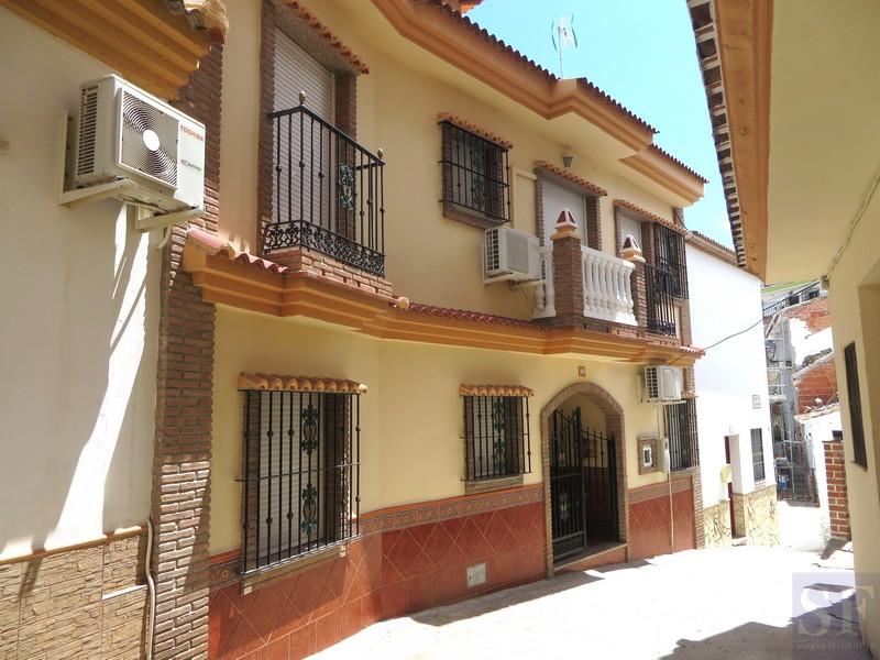 House for Sale in Sedella