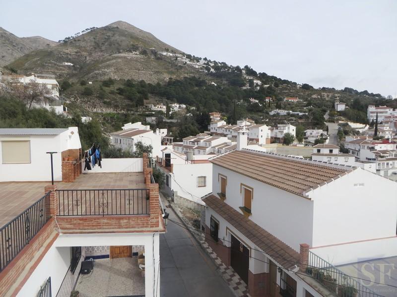 House for Sale in Cómpeta