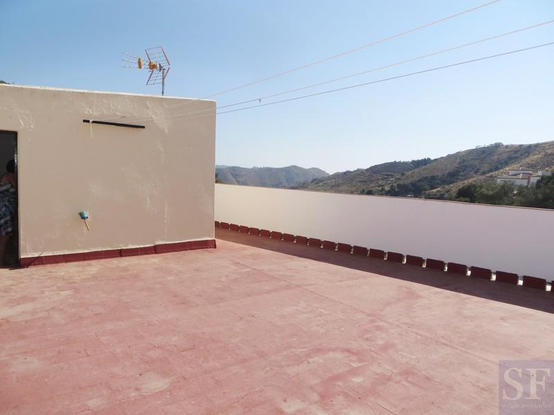 House for Sale in Salares