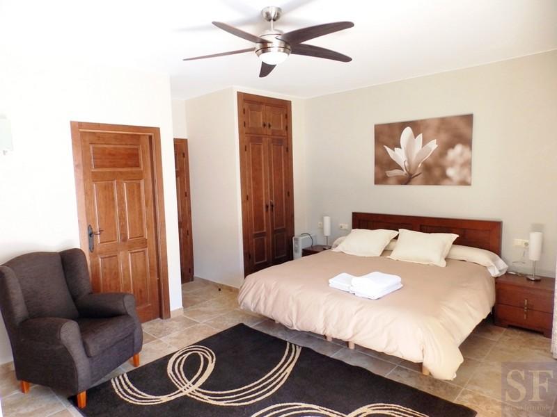 House for Sale in Salares