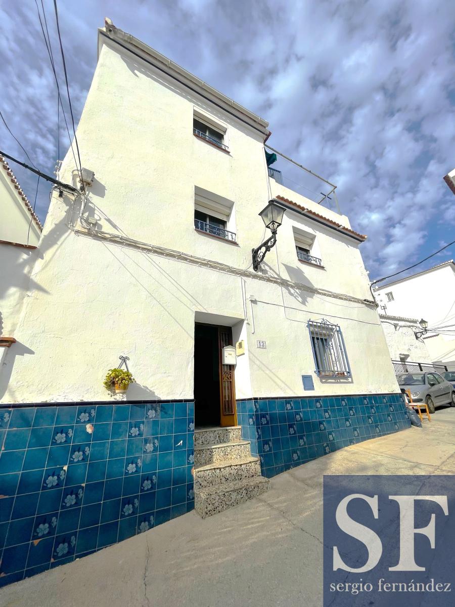 House for Sale in Canillas de Albaida