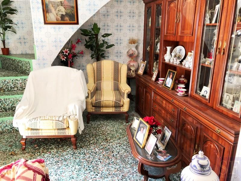 House for Sale in Salares