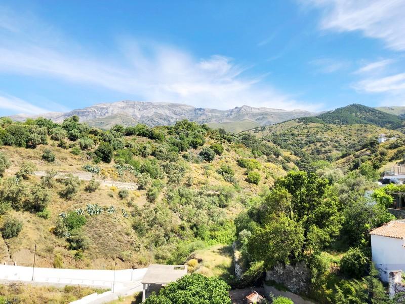 House for Sale in Salares