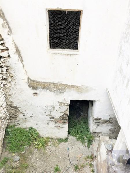 House for Sale in Salares