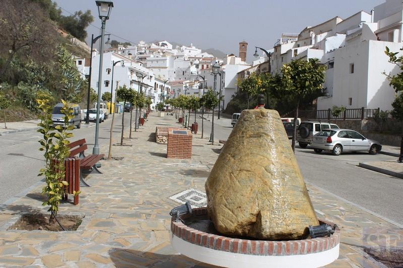House for Sale in Salares