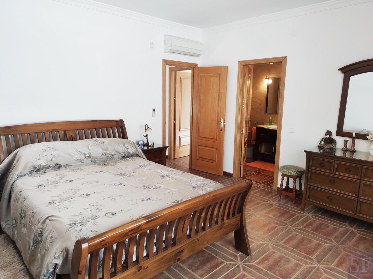 Villa for Sale in Algarrobo