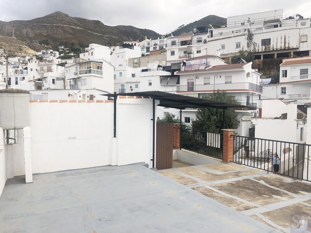 House for Sale in Cómpeta