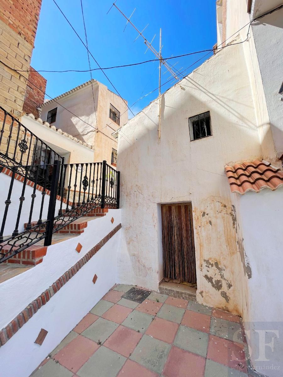 House for Sale in Sedella