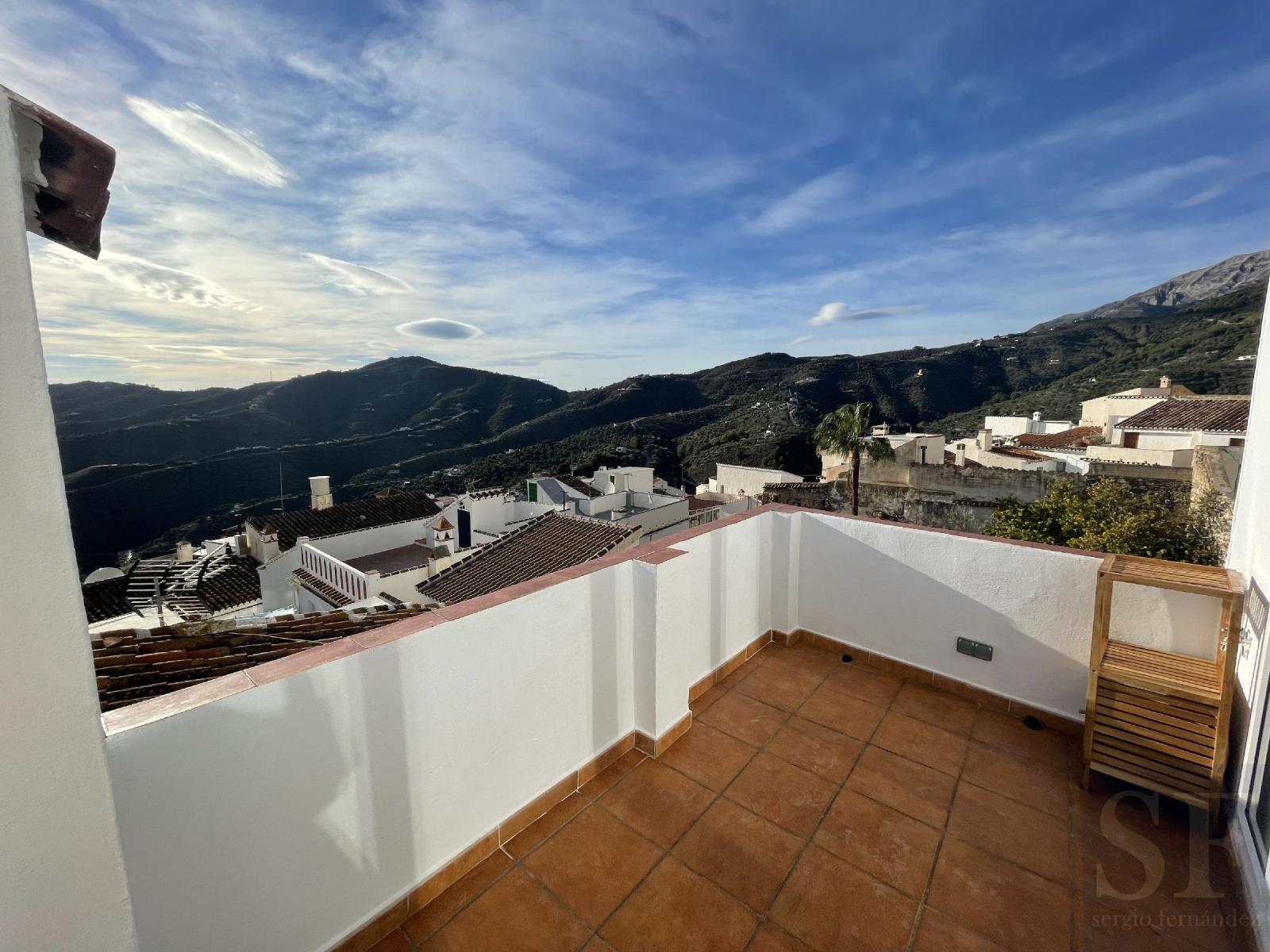 House for Sale in Canillas de Albaida