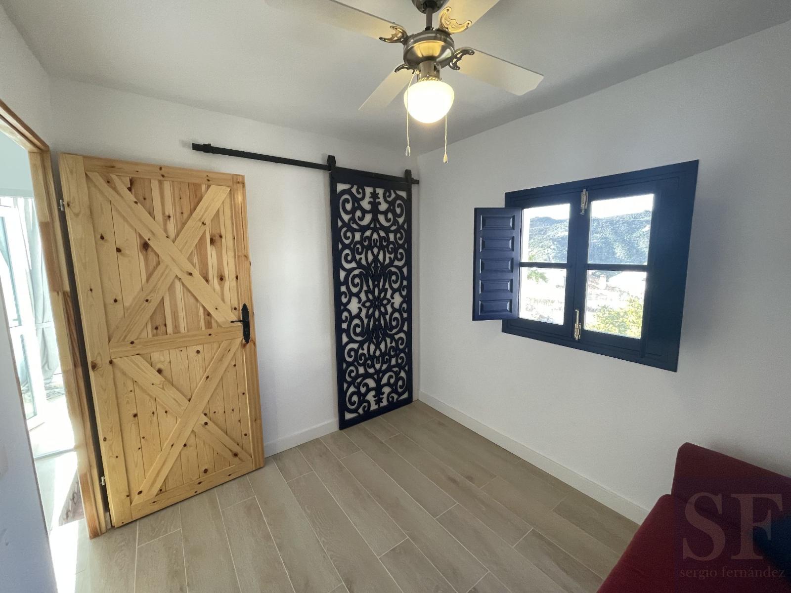 House for Sale in Canillas de Albaida