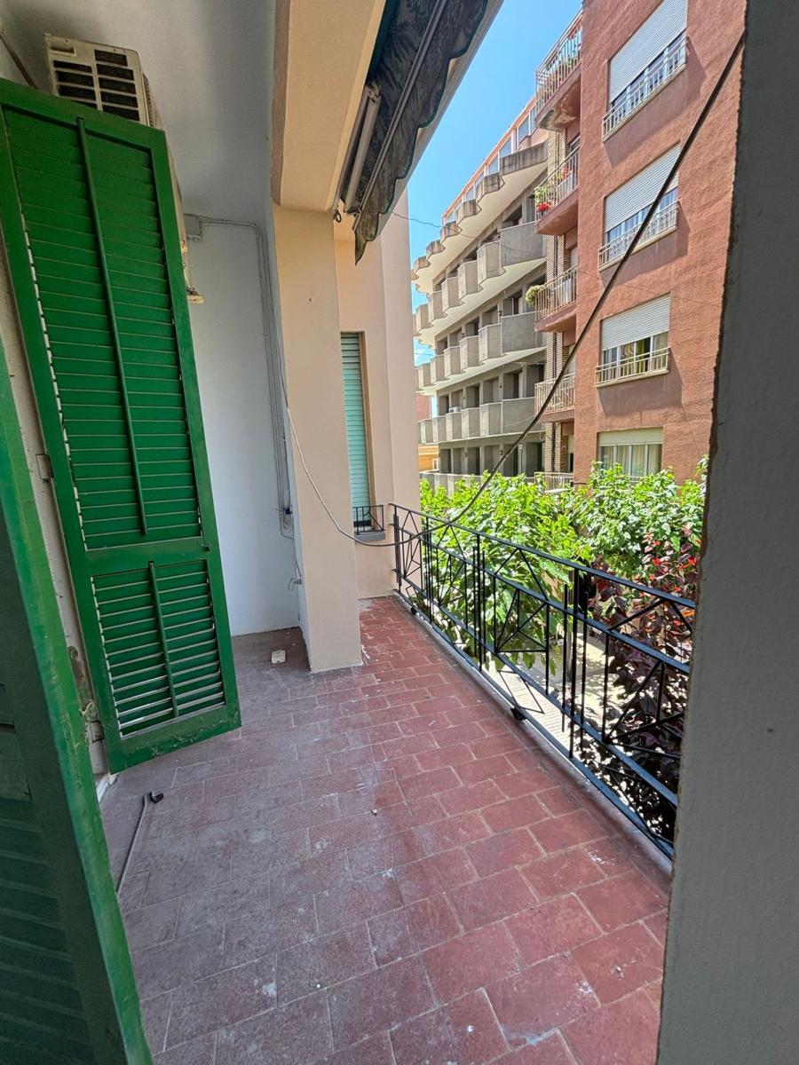 Flat for Sale in Flix