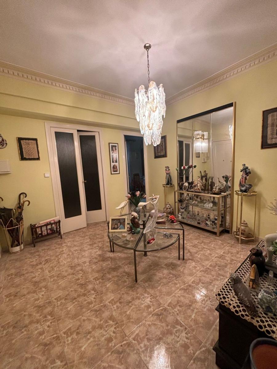 Flat for Sale in Flix