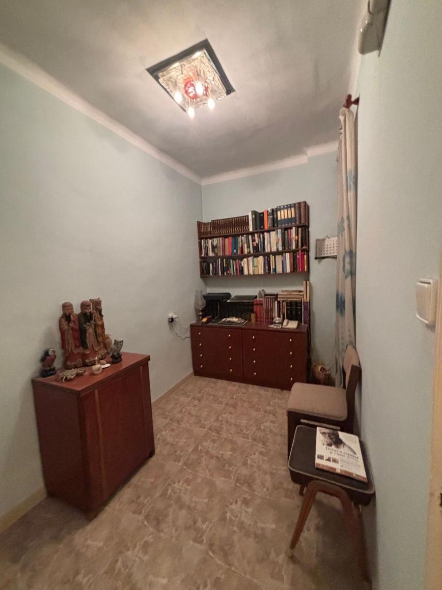 Flat for Sale in Flix