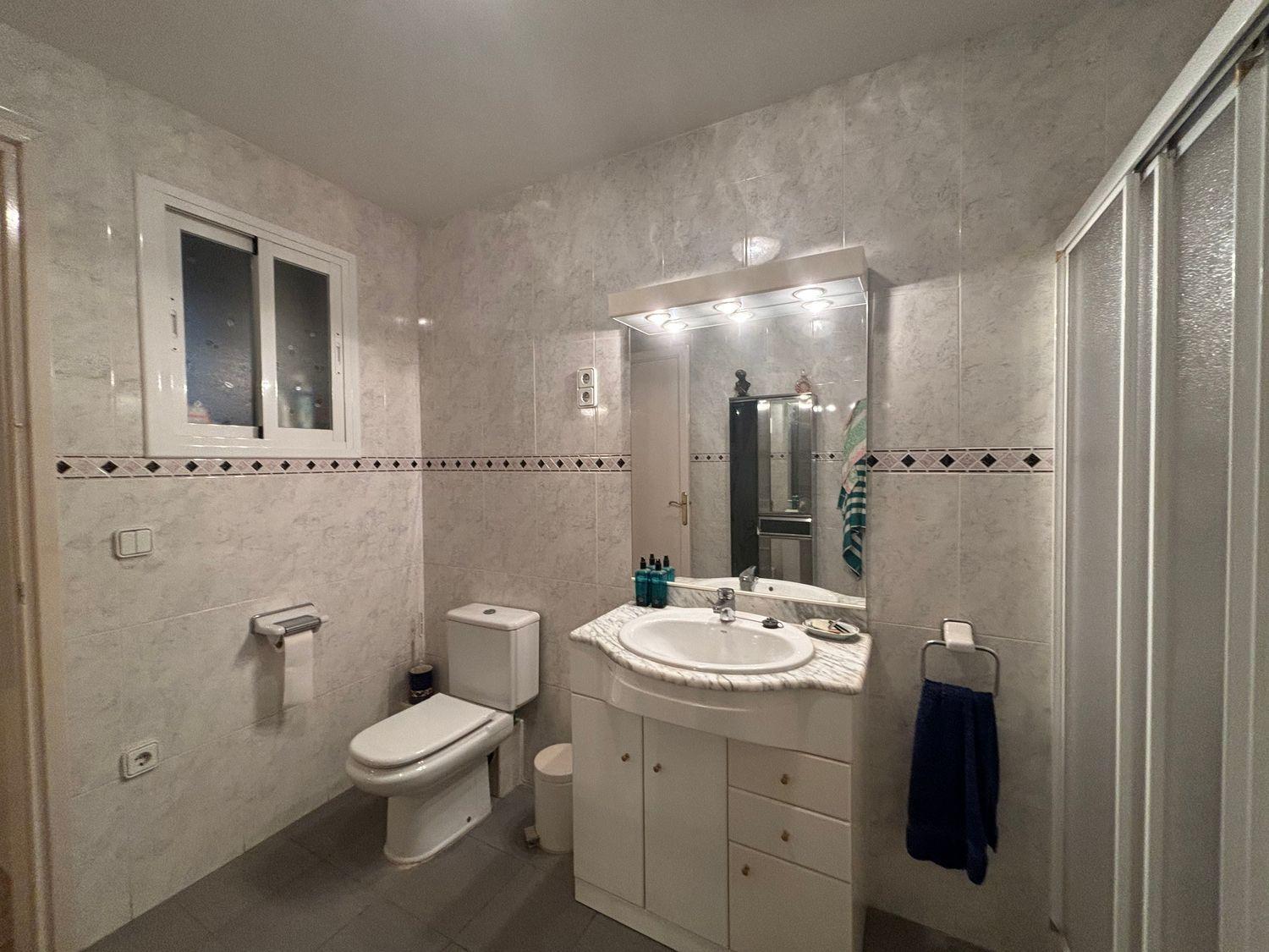 Flat for Sale in Flix
