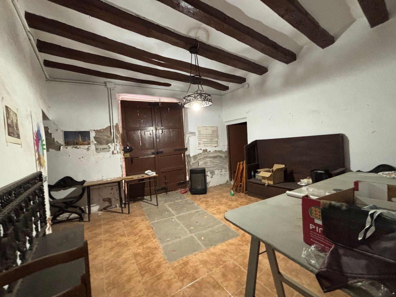 Villa for Sale in Ascó